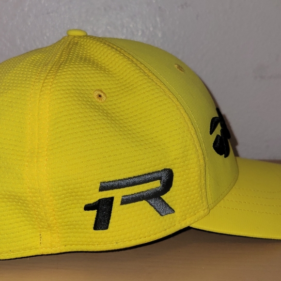 Mens TaylorMade Golf Hat Size L/XL Lethal 1R RBZ Flex Fit Yellow - Picture 4 of 6
